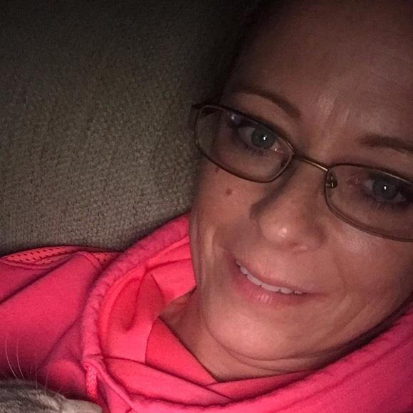 holliefryar80